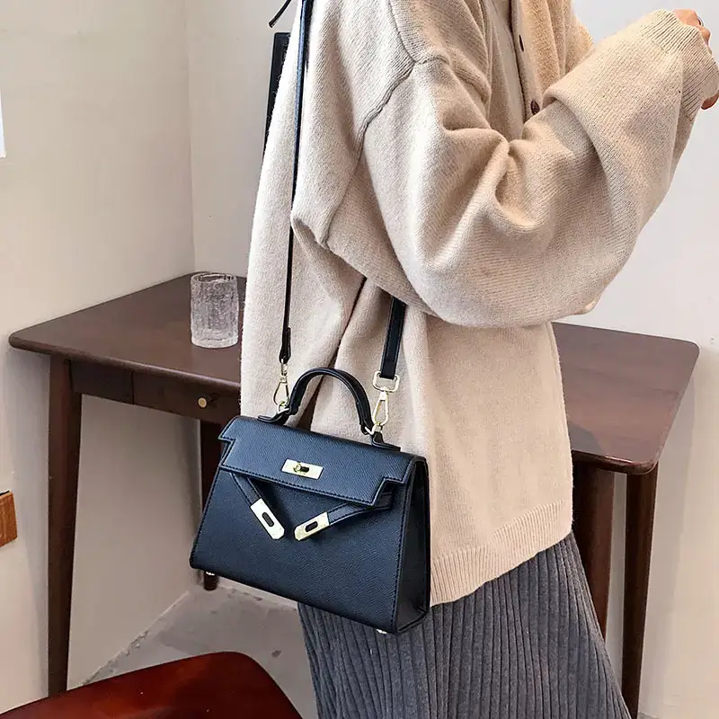 Women's Beige Leather Shoulder Bag with Gold Plated Hardware — feature 31