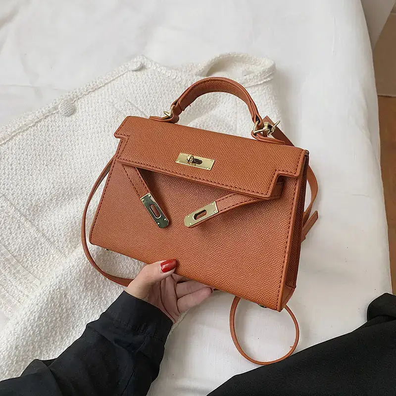 Women's Beige Leather Shoulder Bag with Gold Plated Hardware - Image 4