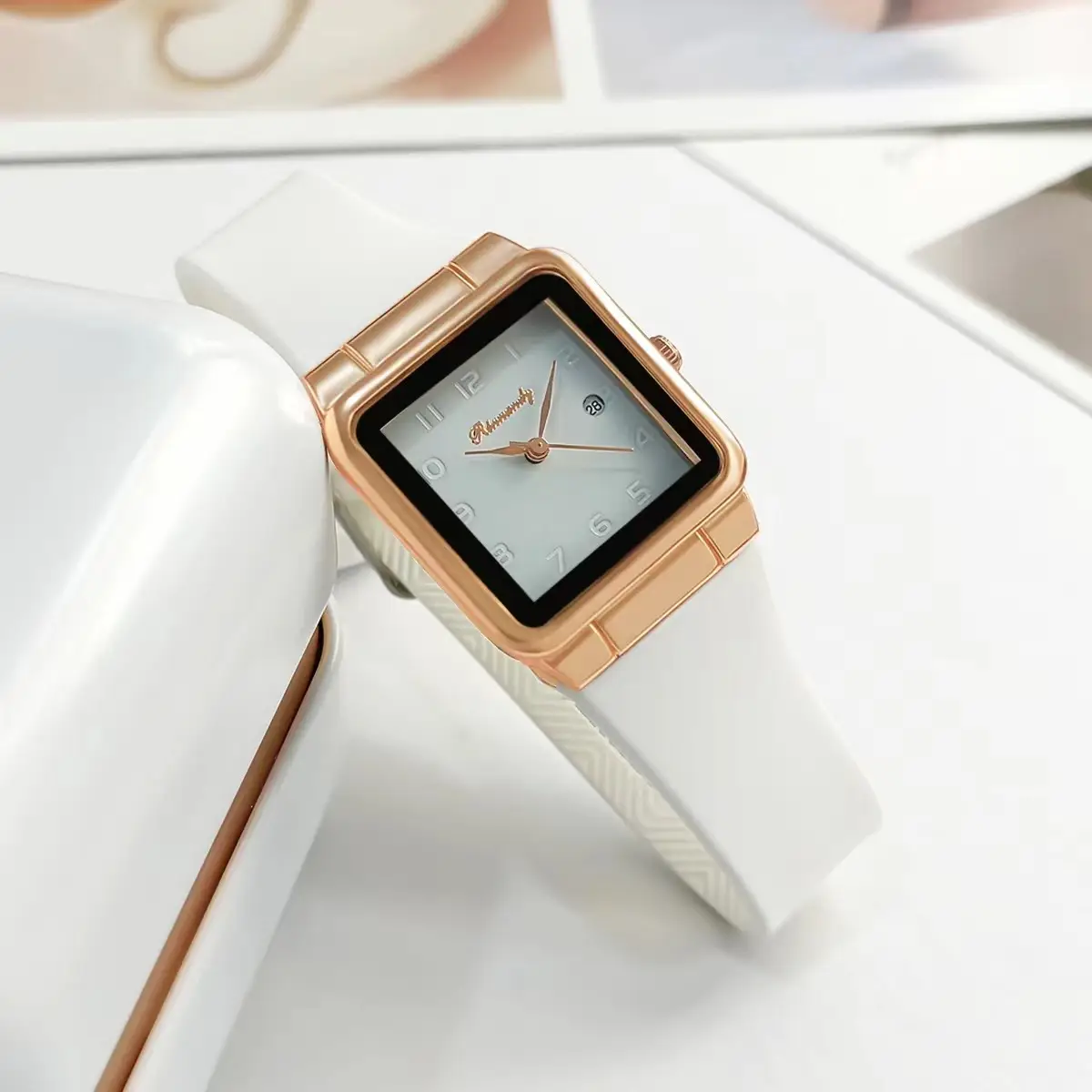 Ladies Blue Silicone Belt Quartz Watch with Rose Gold Case — feature 4