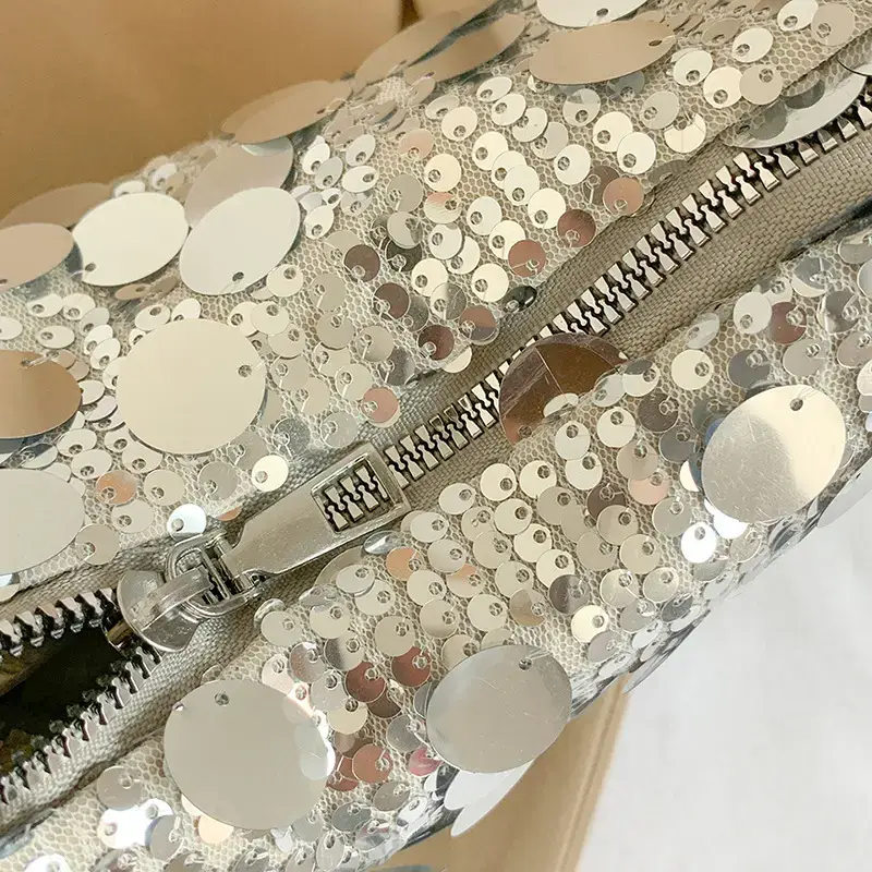 Women's Sequin Crossbody Bag with Chain