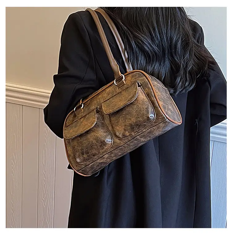 Women's Vintage Textile Shoulder Bag Large Capacity 2024 — feature 11