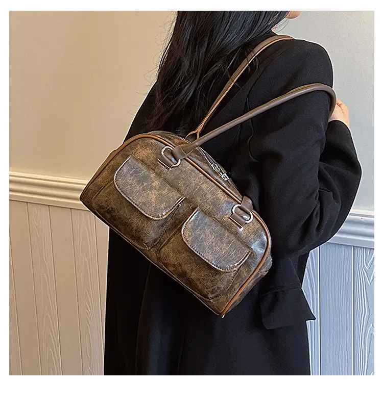 Women's Vintage Textile Shoulder Bag Large Capacity 2024 — feature 9