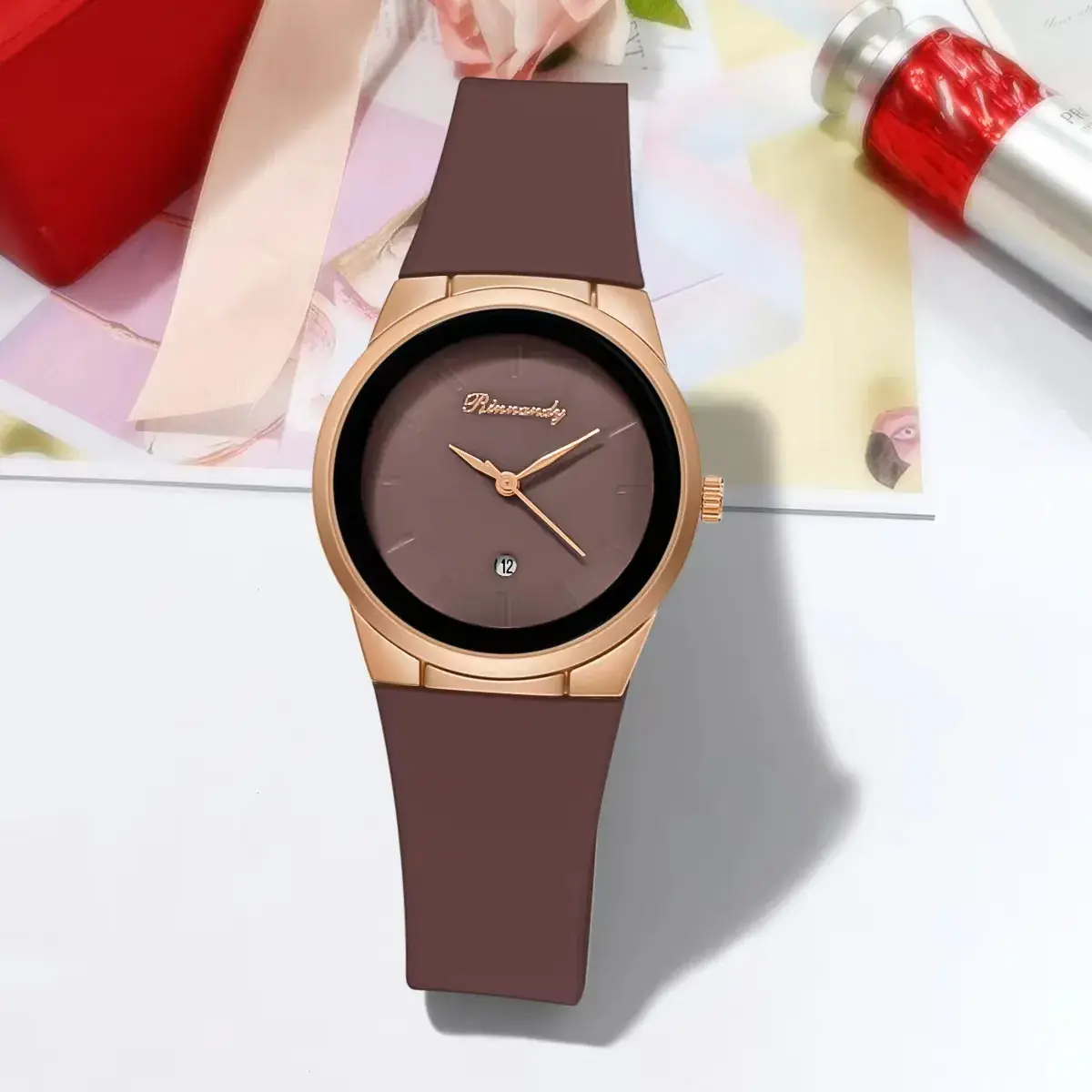 Red Silicone Belt Women's Quartz Watch Round Dial - Image 5
