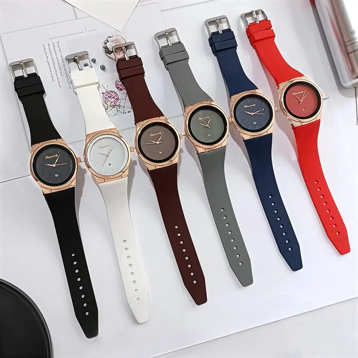 Red Silicone Belt Women's Quartz Watch Round Dial — feature 1