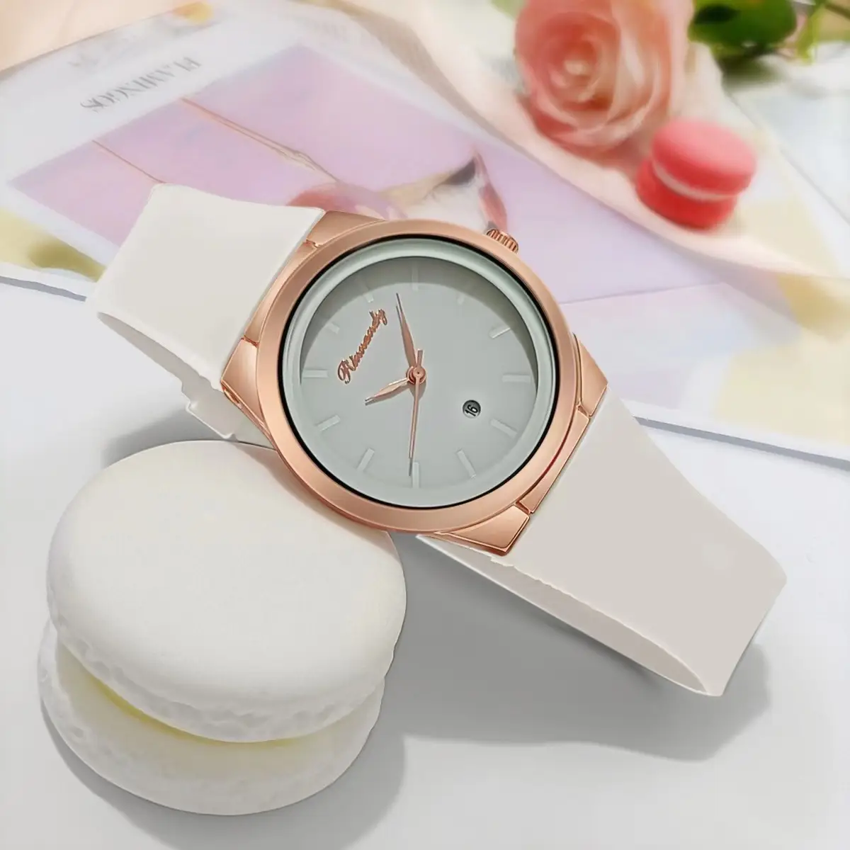 Red Silicone Belt Women's Quartz Watch Round Dial — feature 8