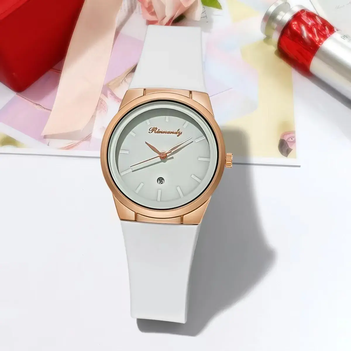 Red Silicone Belt Women's Quartz Watch Round Dial - Image 6