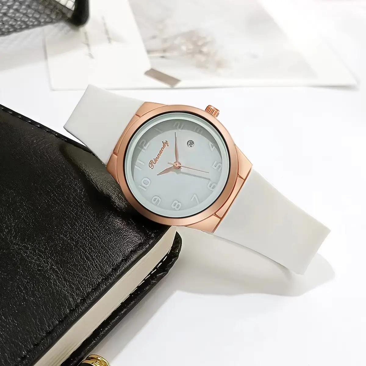 Ladies Silicone Belt Quartz Watch Rose Gold Dial — feature 3