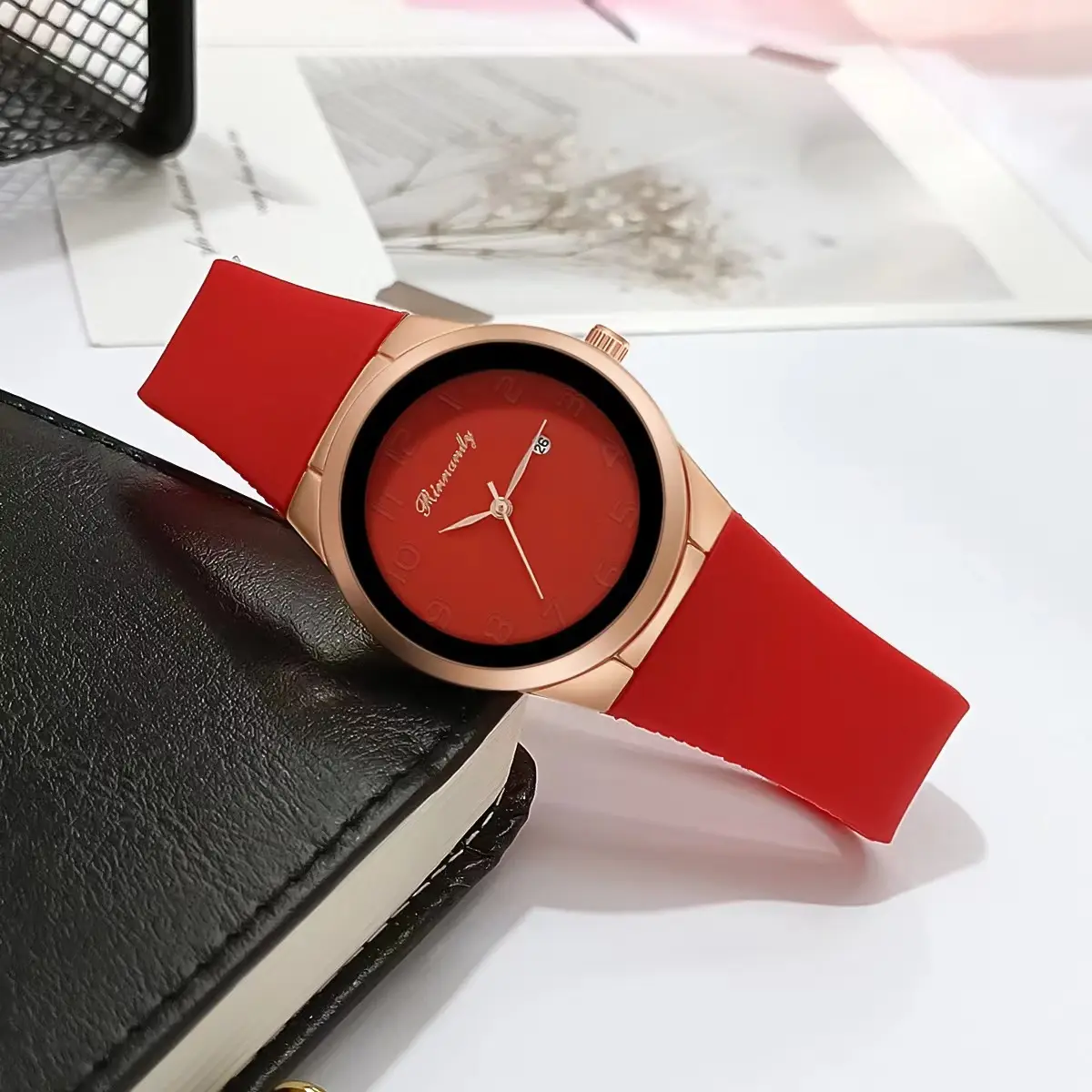 Ladies Silicone Belt Quartz Watch Rose Gold Dial — feature 4