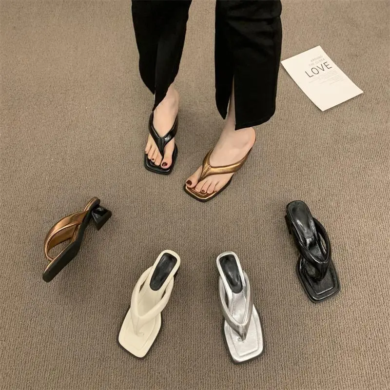2025 Women's Black Heel Sandals Large White — feature 12