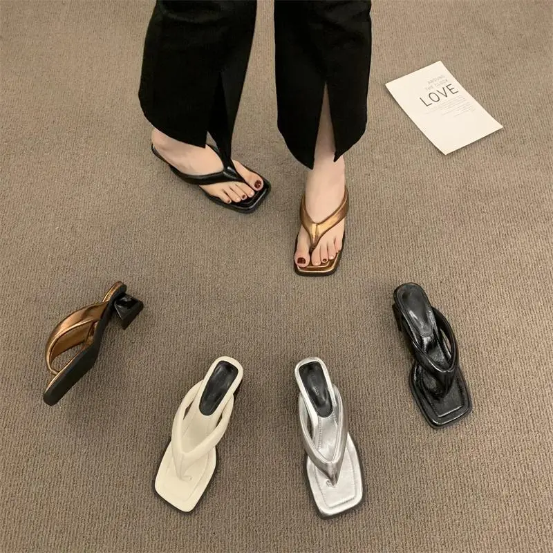 2025 Women's Black Heel Sandals Large White — feature 13