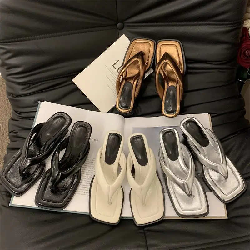 2025 Women's Black Heel Sandals Large White — feature 2