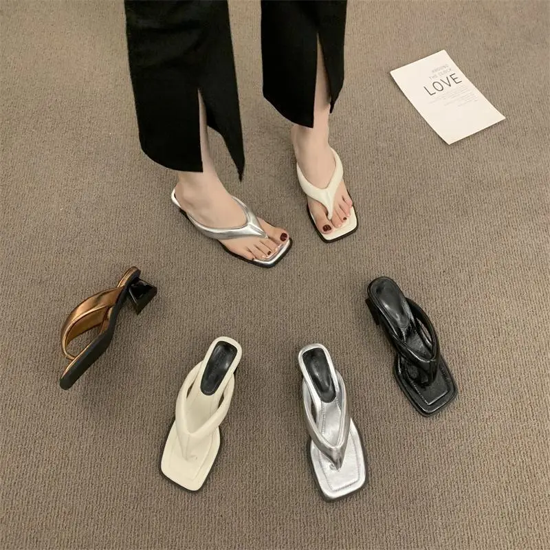 2025 Women's Black Heel Sandals Large White — feature 4