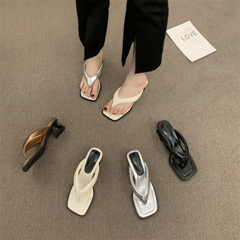 2025 Women's Black Heel Sandals Large White — feature 5