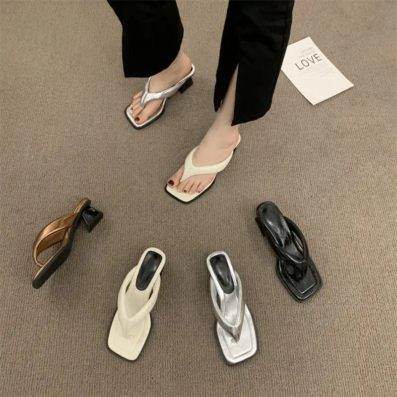 2025 Women's Black Heel Sandals Large White — feature 7