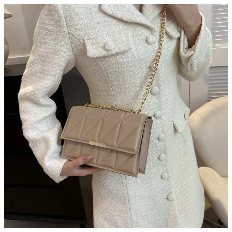 White Quilted Chain Bag for Women 2025 — feature 13