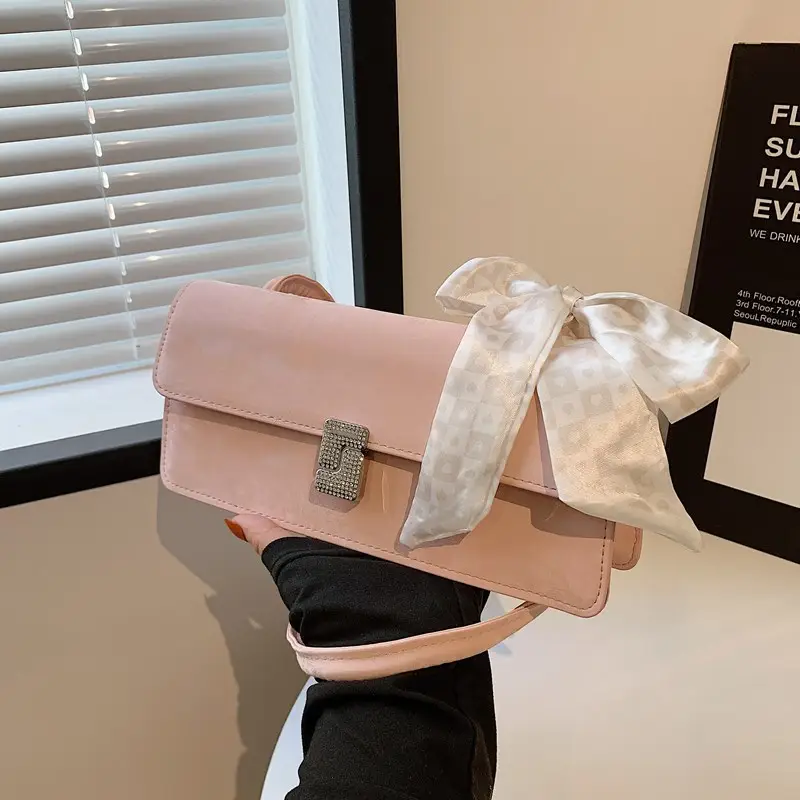Black French Style Shoulder Bag with Bow — feature 10