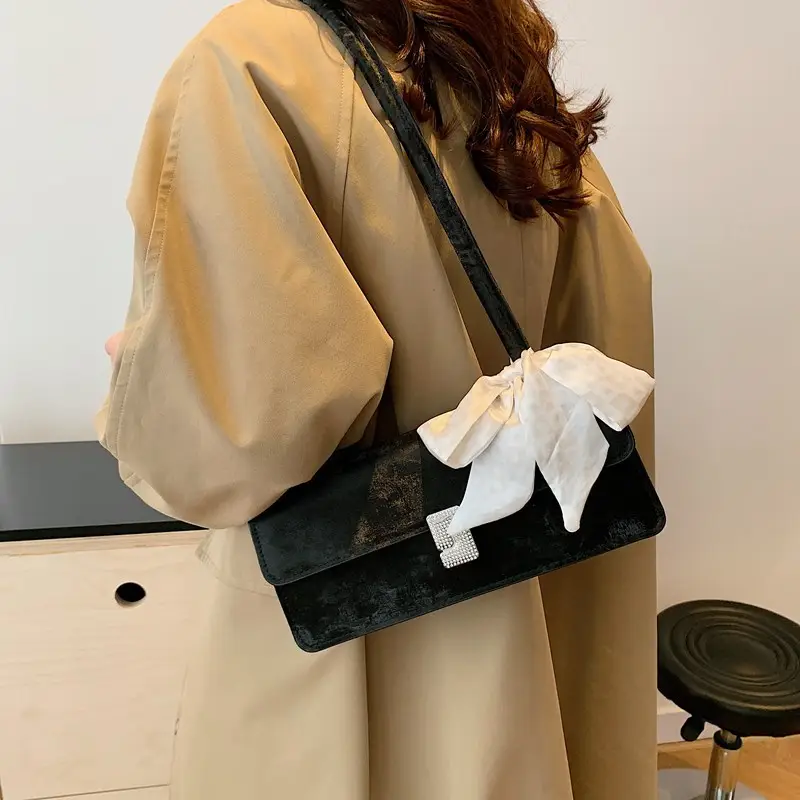 Black French Style Shoulder Bag with Bow — feature 33