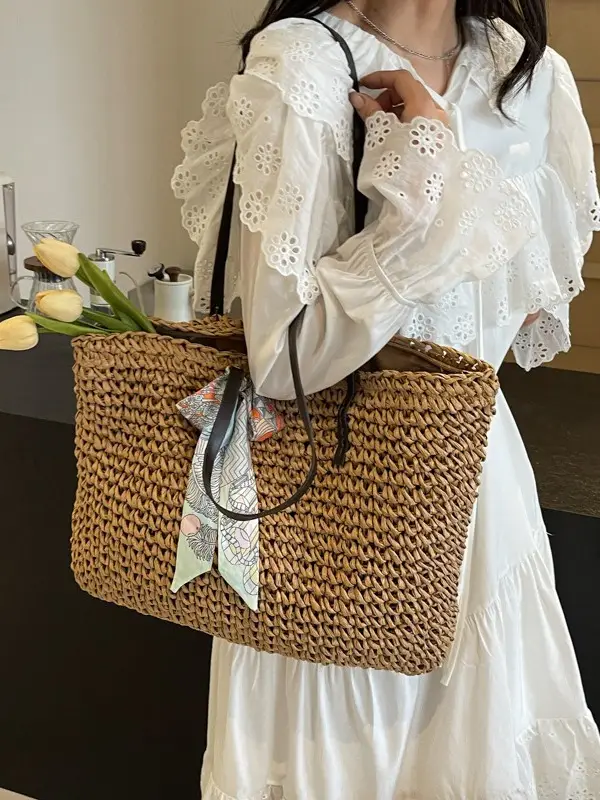 Women's Straw Woven Shoulder Bag for Summer Beach Vacation