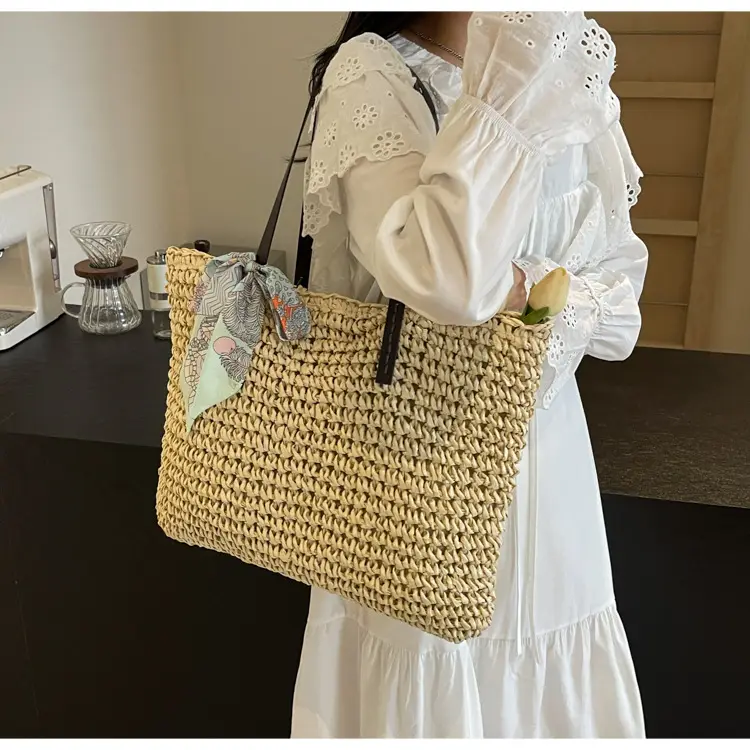 Women's Straw Woven Shoulder Bag for Summer Beach Vacation — feature 10
