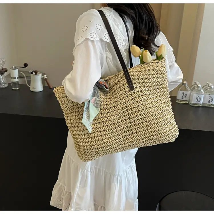 Women's Straw Woven Shoulder Bag for Summer Beach Vacation — feature 12