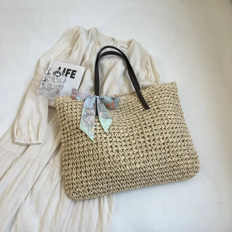 Women's Straw Woven Shoulder Bag for Summer Beach Vacation