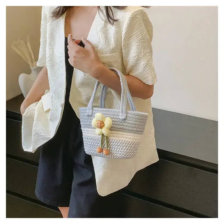 Flower Woven Handbag for Women Summer 2025 — feature 12