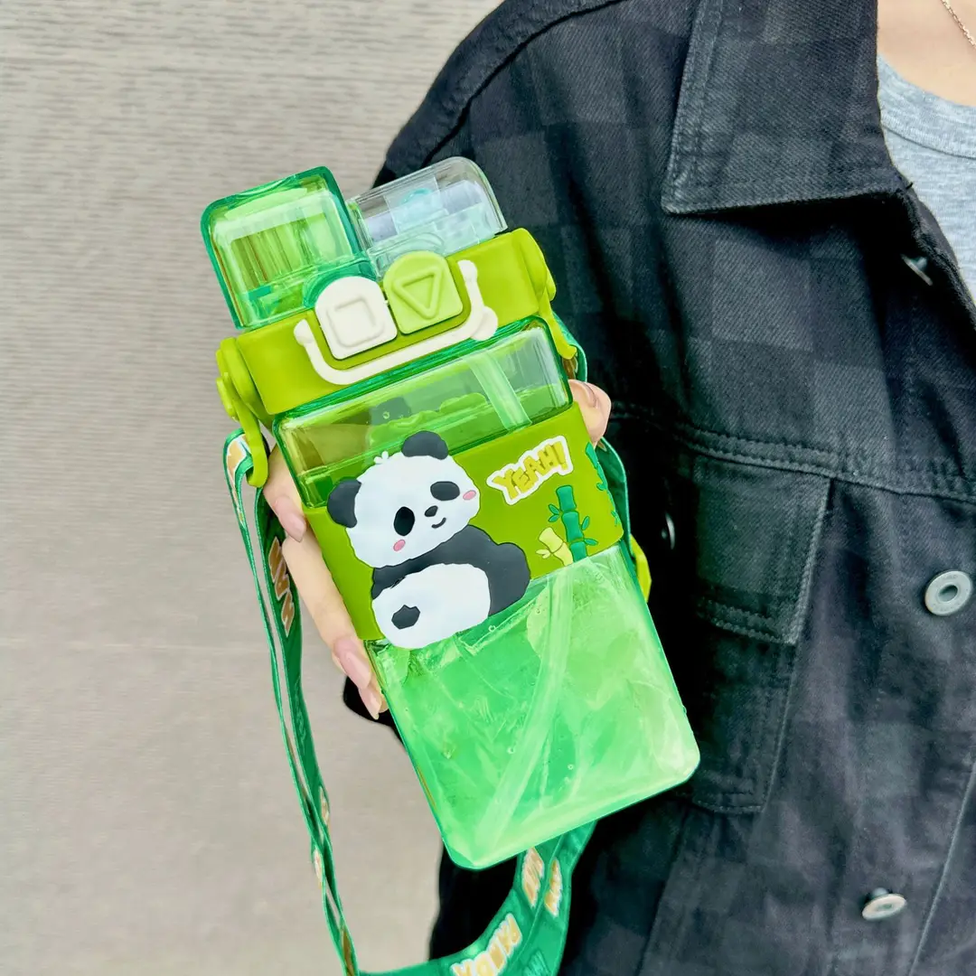 Cartoon Cute Plastic Cup Student Sports Water Bottle Large Capacity Straw Cup Girls Portable Double Drinking Wholesale Water Cup — feature 10