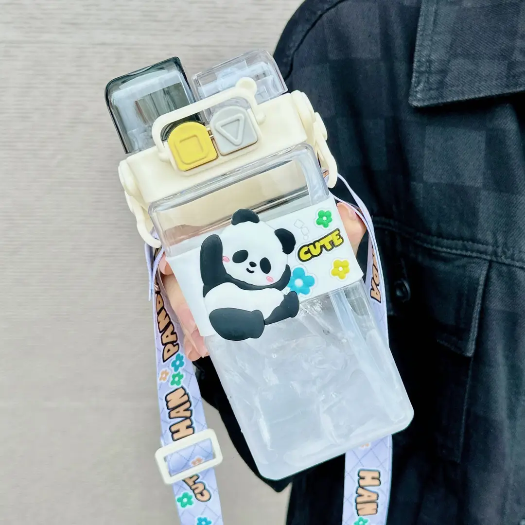 Cartoon Cute Plastic Cup Student Sports Water Bottle Large Capacity Straw Cup Girls Portable Double Drinking Wholesale Water Cup