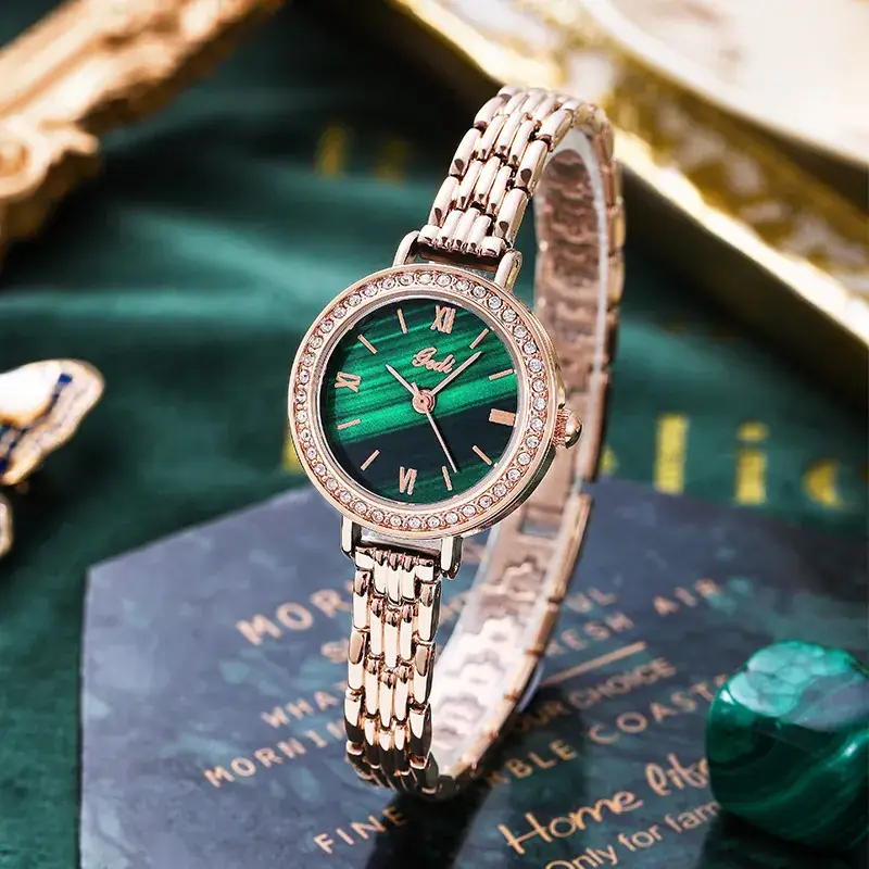 High-End Gold Light Luxury Women's Quartz Watch - Image 6