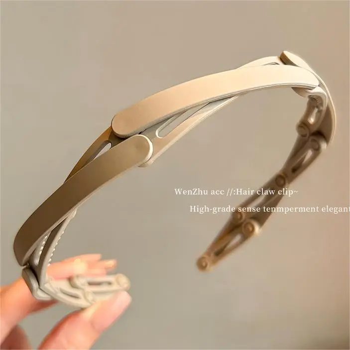 Travel Retractable Hair Band for Women Black New Toothed Non-Slip - Image 2
