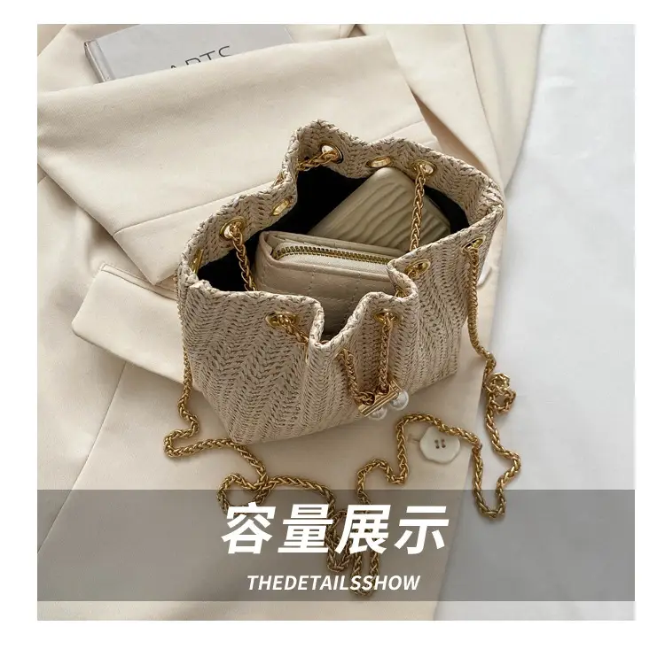 Women's Pearl Chain Straw Bucket Bag 2025 — feature 5