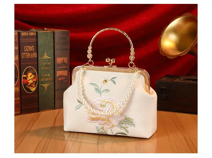 New Chinese Style Embroidered Women's Bag Small Square Bridesmaid Handbag — feature 6