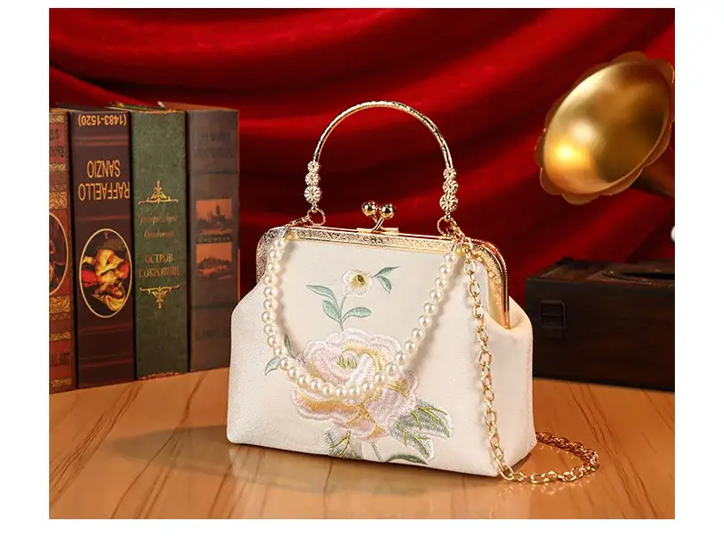 New Chinese Style Embroidered Women's Bag Small Square Bridesmaid Handbag — feature 7