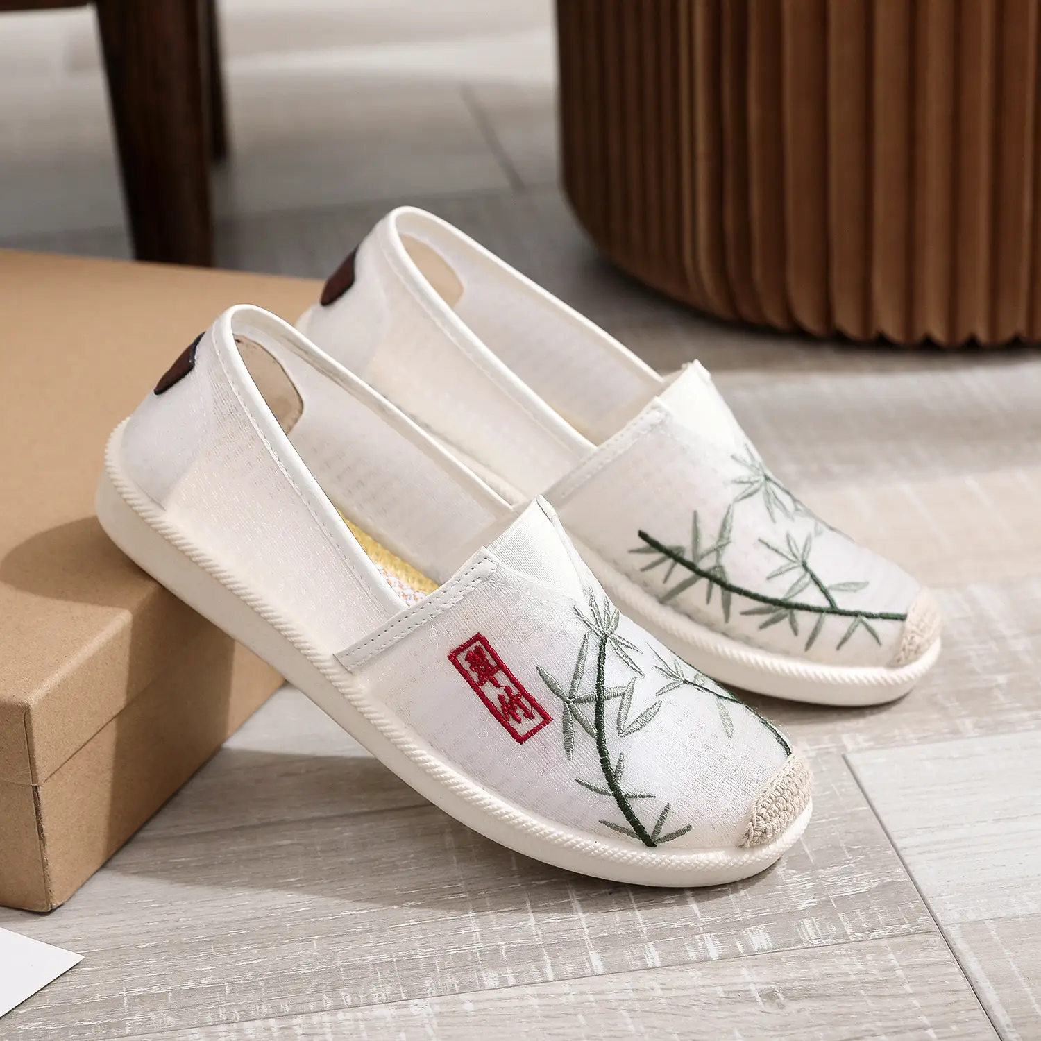 Women Embroidered Mesh Slip-On Shoes Plum Orchid Bamboo Chrysanthemum