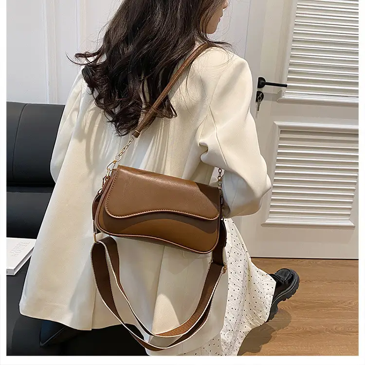 Elegant French Niche Brown Women's Crossbody Bag — feature 15