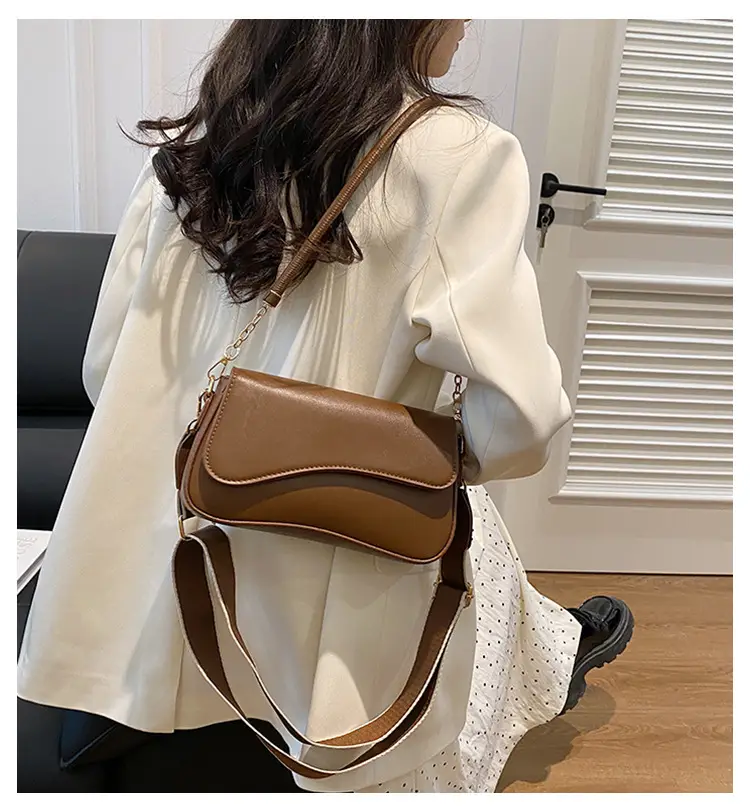 Elegant French Niche Brown Women's Crossbody Bag — feature 3