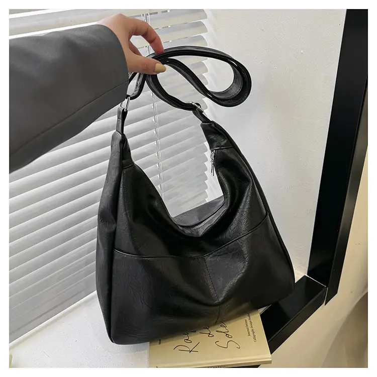 Black Leather Shoulder Bag for Women 2024 — feature 12