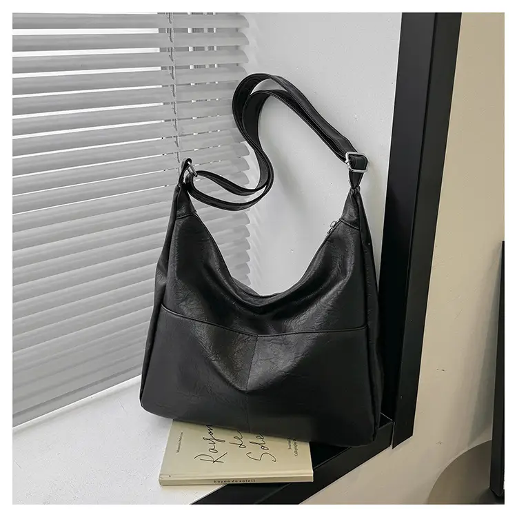 Black Leather Shoulder Bag for Women 2024 — feature 13