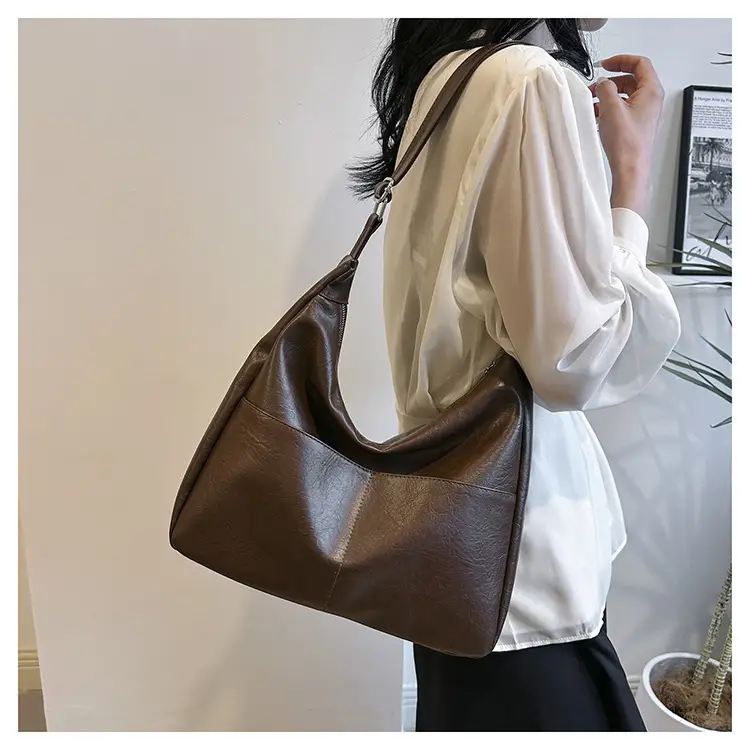Black Leather Shoulder Bag for Women 2024 — feature 15