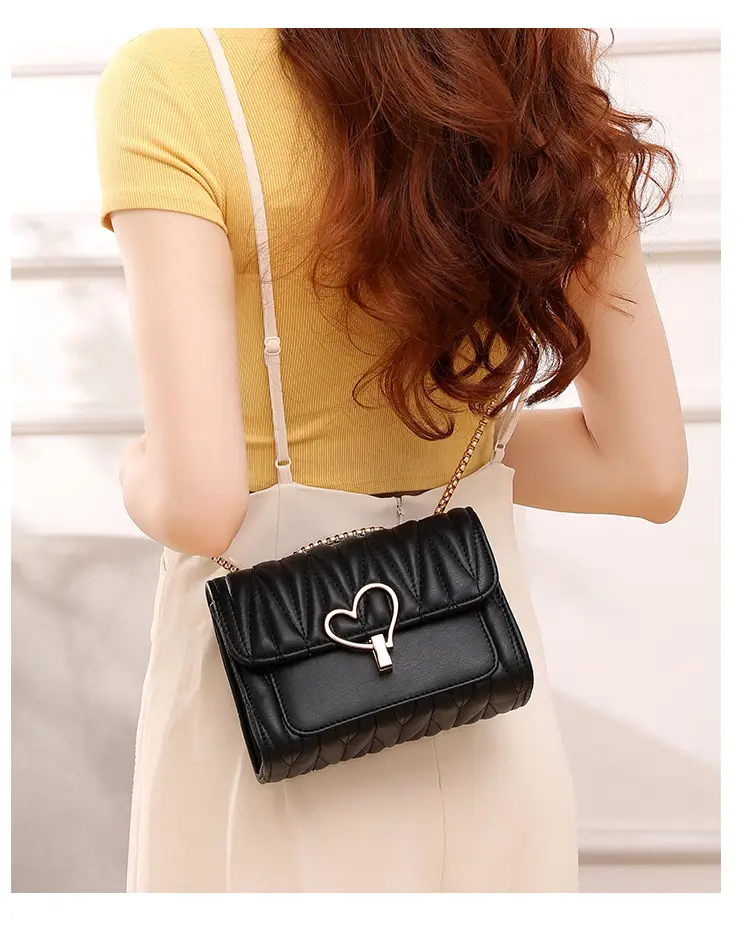 Love Lock Heart Bag Black Diamond Embroidered Crossbody — feature 10