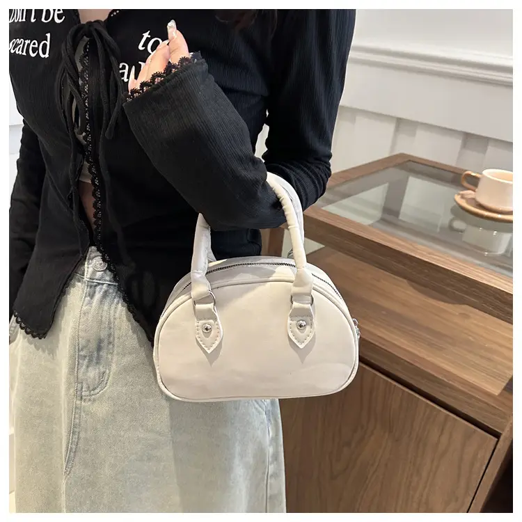 Vintage Niche Design Brown Shoulder Crossbody Bag Women Spring Summer 2024 — feature 10