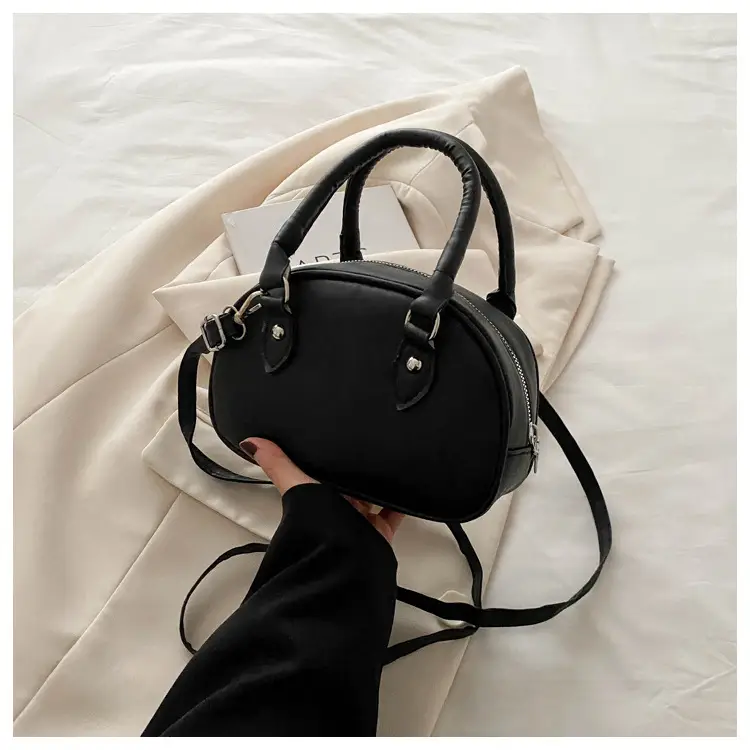 Vintage Niche Design Brown Shoulder Crossbody Bag Women Spring Summer 2024 — feature 24