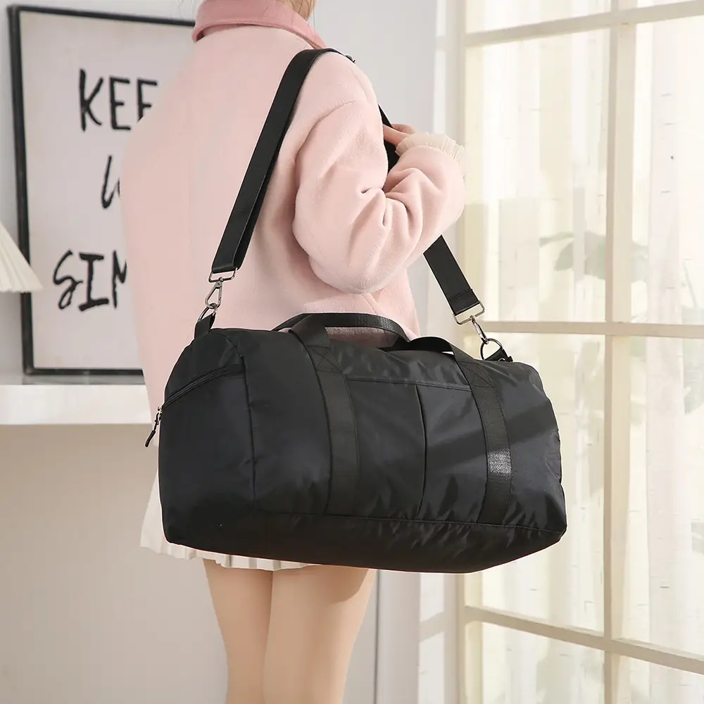Large Capacity Dustproof Travel Bag Purple