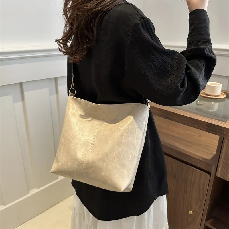Women's Black Textured Shoulder Crossbody Tote Bag Large Capacity - Image 7