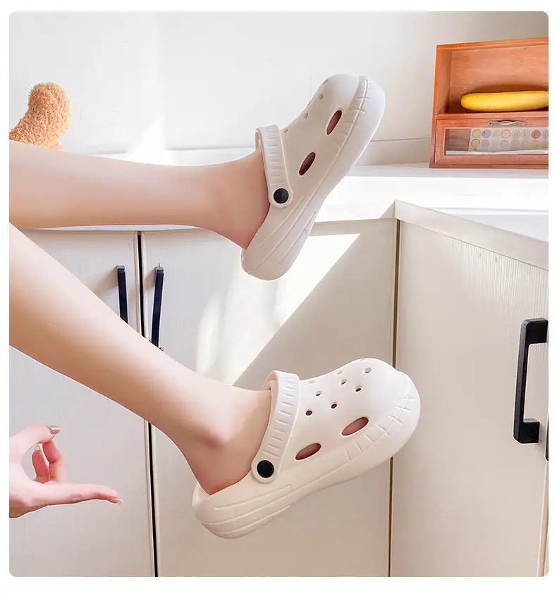 Cave Shoes Women's Summer Outer Wear New Ins Fashionable Cute Sandals Thick-soled Non-slip Beach Shoe Slippers for Nurses — feature 26