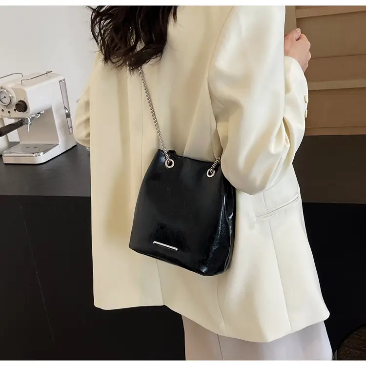 Black Chain Bucket Bag for Women 2024 — feature 27