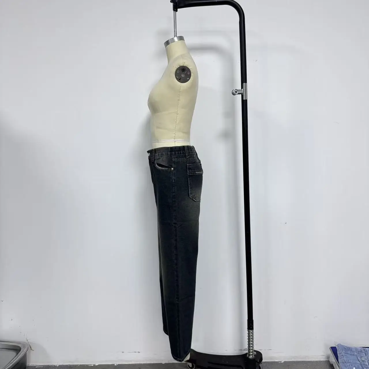 Women Wide Leg Jeans Dark Blue Spring Summer 2024 — feature 5