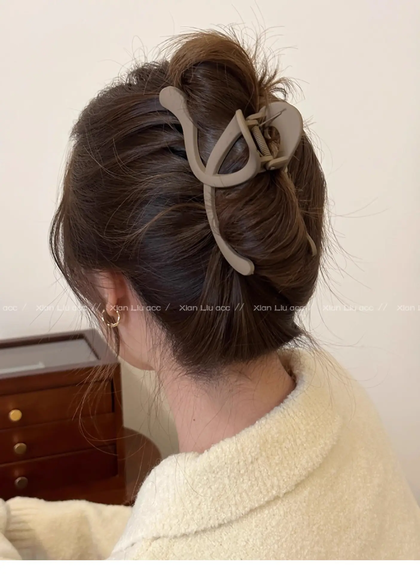 Frosted Wave Hair Clip Women's 2024 New — feature 9