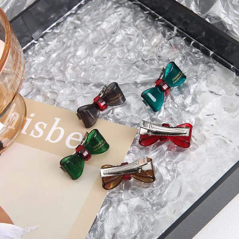 Gold Label Bow Hairpins for Girls - 3 Pcs Set - Image 9