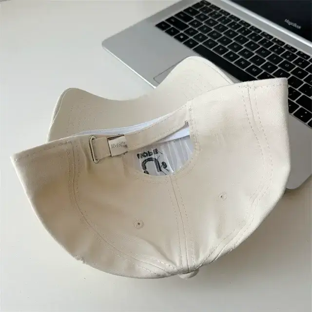 Beige Letter Baseball Cap Women's Korean-style Wide Brim Big Face Cap — feature 20